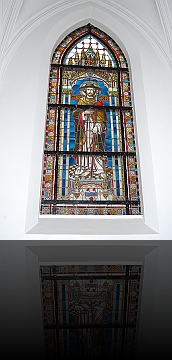 St Antonius glasraam in de kerk 1
